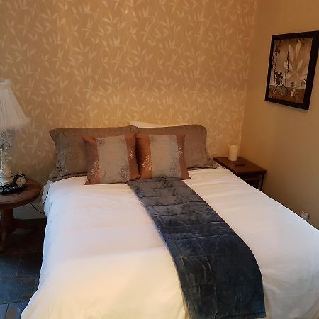 Hellemsfield Inn & Bed And Breakfast Kingsville Екстериор снимка