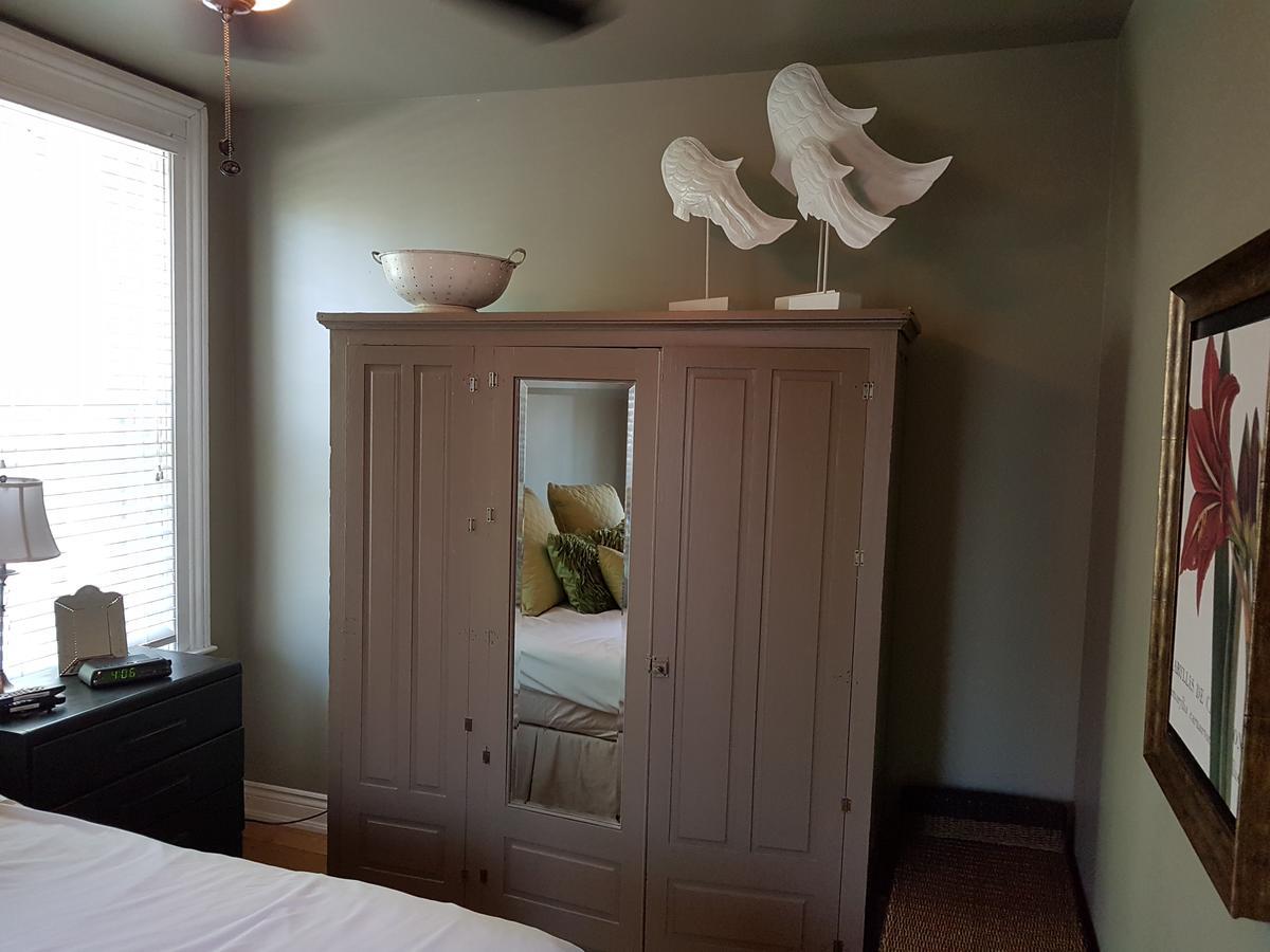 Hellemsfield Inn & Bed And Breakfast Kingsville Екстериор снимка